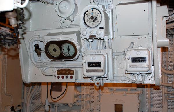 transmitting _station_overhead_inst.jpg